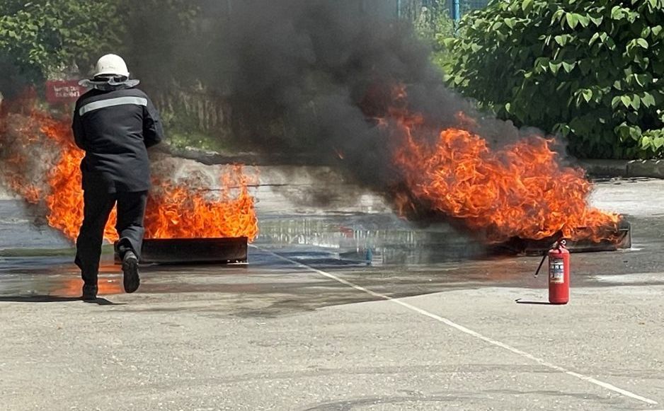 Соревнования по пожарно-спасательному виду спорта прошли в метрополитене