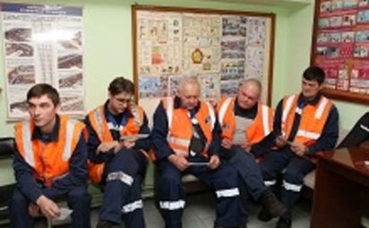 Максим Сизиков снова лучший монтер пути