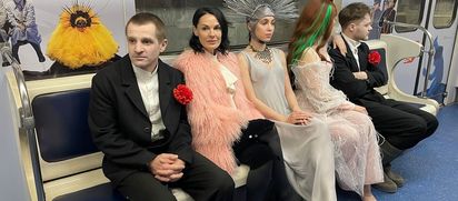 Театр «Старый дом» на время вновь стал передвижным