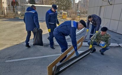 Метрополитен на субботнике