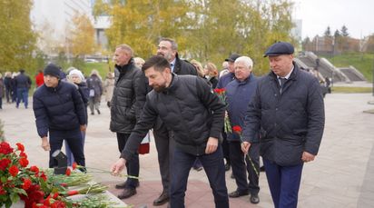 В Новосибирске торжественно открыли парк имени Юрия Бугакова: в церемонии принял участие начальник метрополитена Максим Серебренников