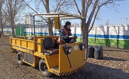 Коллектив метрополитена вышел на субботник