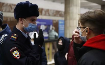 Рейд против нарушителей масочного режима в метро