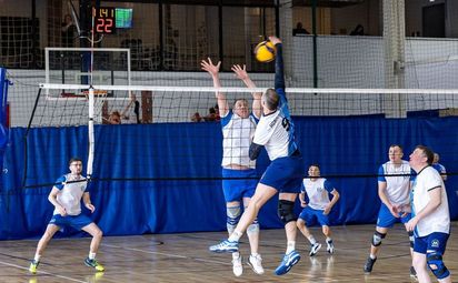 Отличились в волейболе!