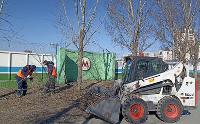 Коллектив метрополитена вышел на субботник