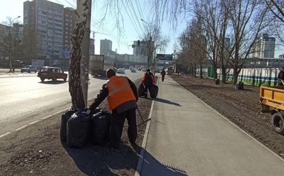 Коллектив метрополитена вышел на субботник
