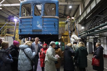 Новосибирские блогеры познакомились с электродепо